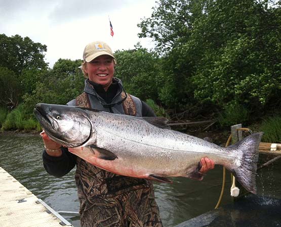 Alaska King Salmon Fishing - Fox Bay Lodge - Naknek River
